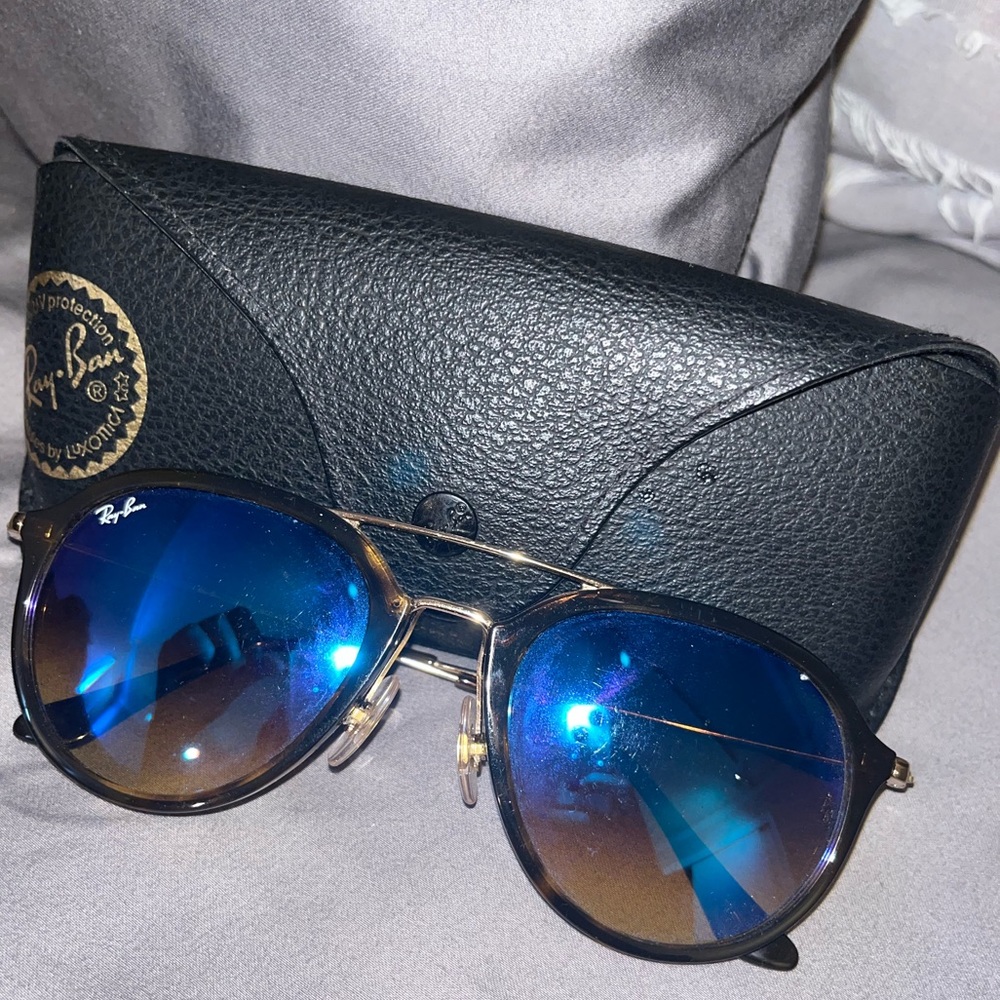 RAY-BANs blue reflection and case